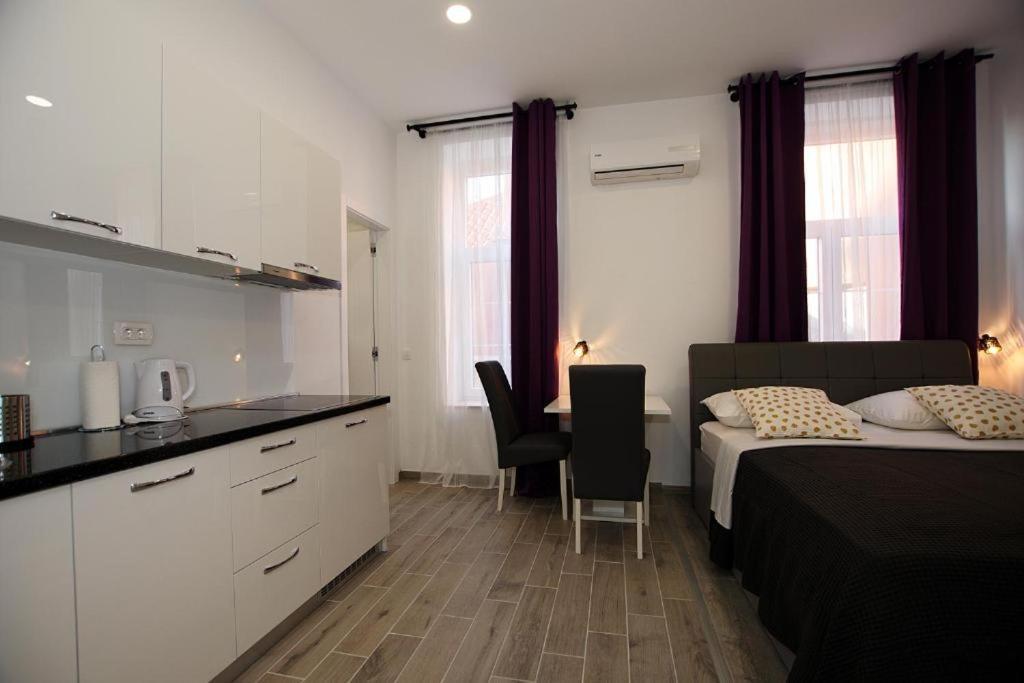 Sophie The Center Of The Old Town Apartment Zadar Exterior photo
